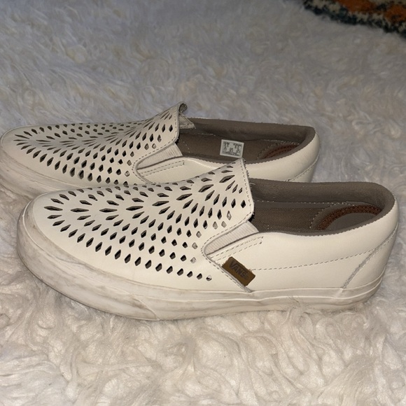 VANS UltraCush Classic Slip-On DX - Havana Perforated White Leather, Size 8 - Picture 6 of 15